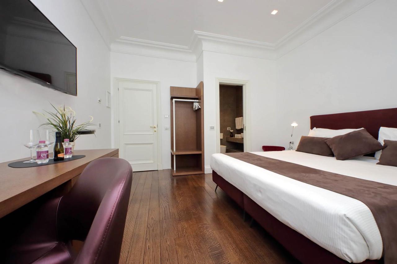 Youroom Carrozze Pensión 3*